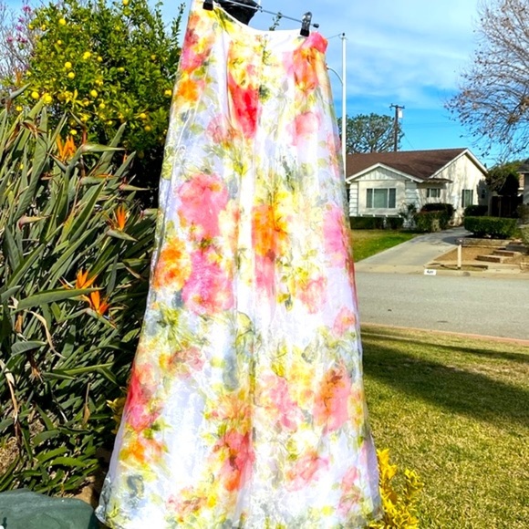 CITY STUDIO BRAT GIRL SUMMER FLORAL HIGH LOW CHIFFON MAXI SKIRT Size 7 E… - Picture 4 of 12